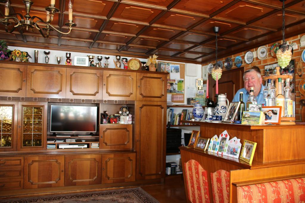 Haus Dorfer Acomodação com café da manhã Mariapfarr Exterior foto