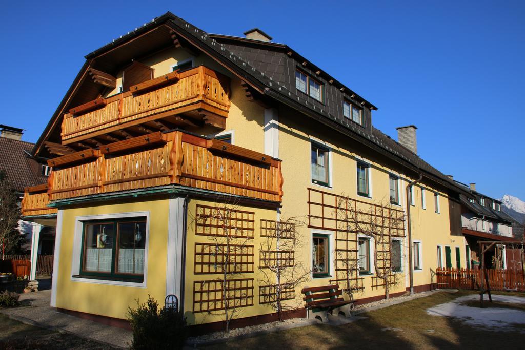 Haus Dorfer Acomodação com café da manhã Mariapfarr Exterior foto